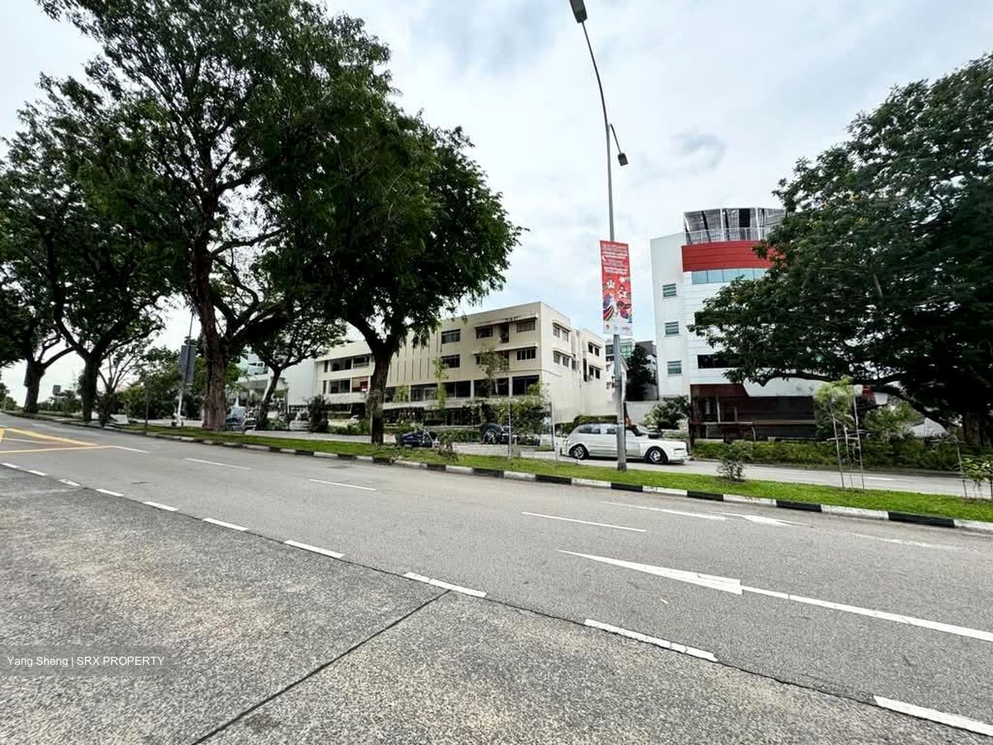 Yio Chu Kang Road (D19), Retail #591240691